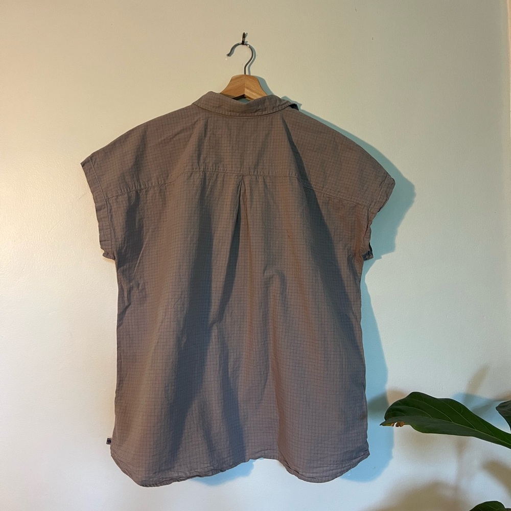 Mountain Hardware Button Down Tee - image 4